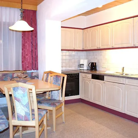 Pfeifer Apartament *
